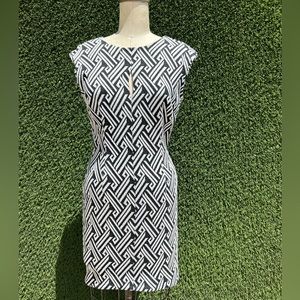 Fitted keyhole knit dress. Worn once